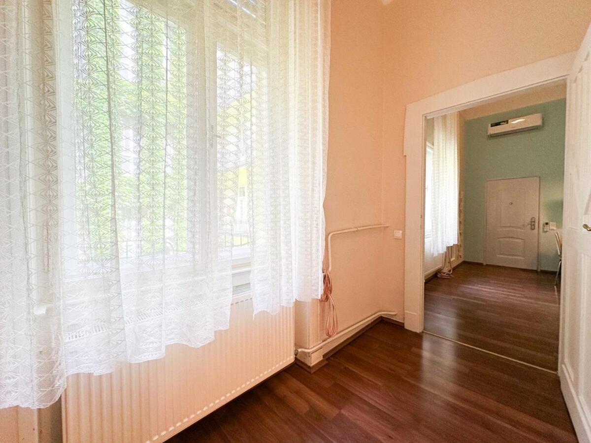 Stylish 1br - Flora's House Appartement Boedapest